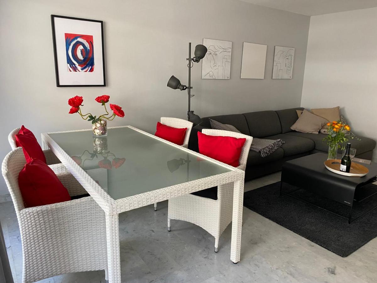 Very Central With Terrace Nizza
